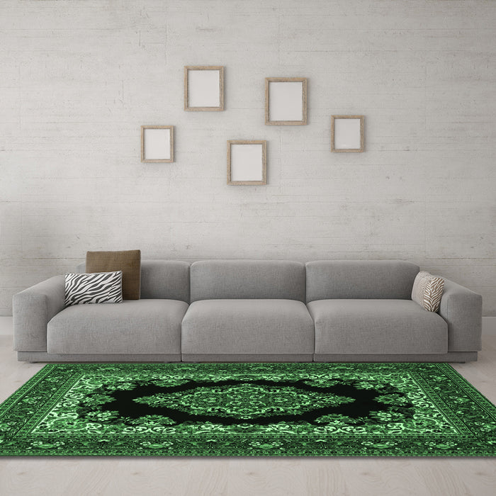 Machine Washable Medallion Emerald Green Traditional Area Rugs in a Living Room,, wshtr1703emgrn