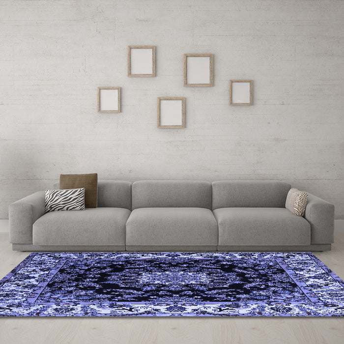 Machine Washable Medallion Blue Traditional Rug in a Living Room, wshtr1706blu