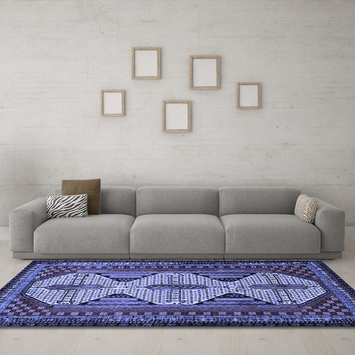 Machine Washable Persian Blue Traditional Rug in a Living Room, wshtr1710blu