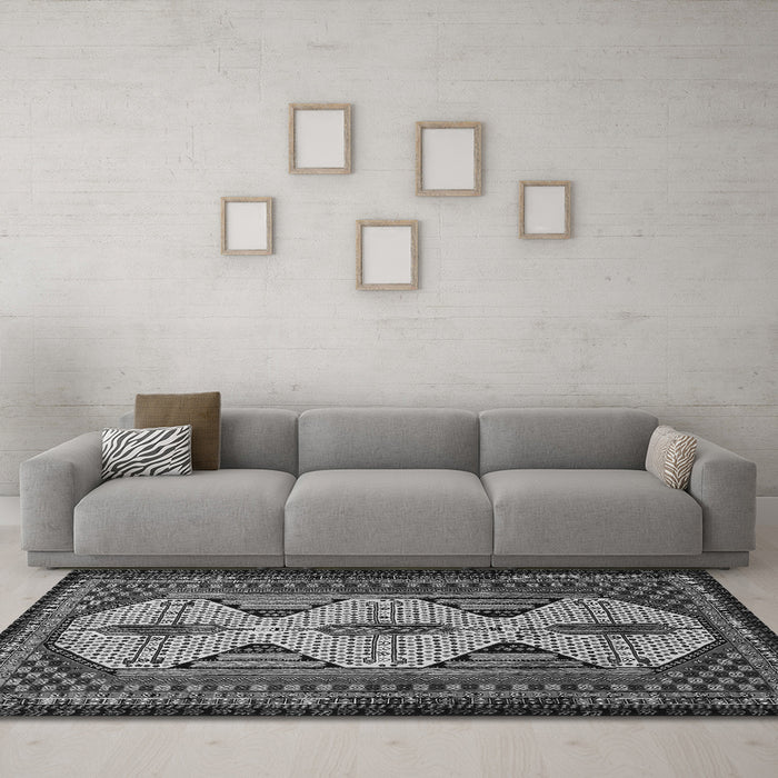 Machine Washable Persian Gray Traditional Rug in a Living Room,, wshtr1710gry