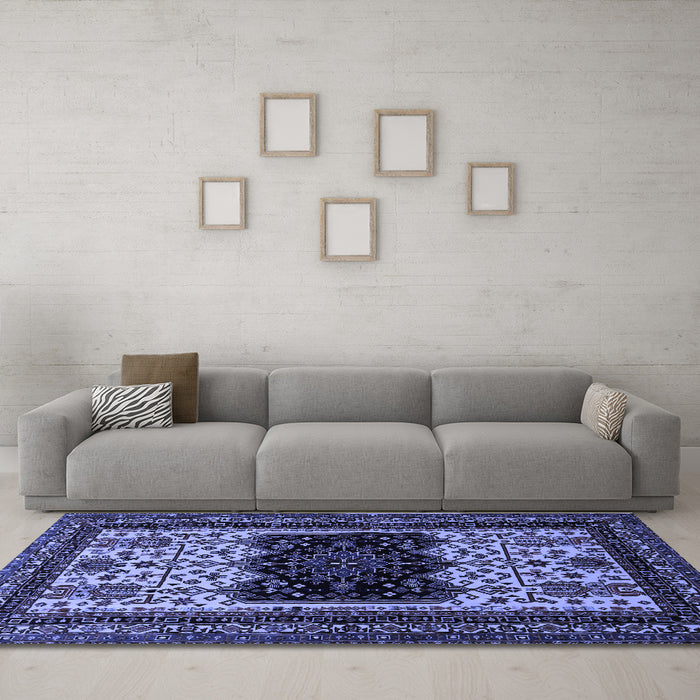 Machine Washable Persian Blue Traditional Rug in a Living Room, wshtr1712blu