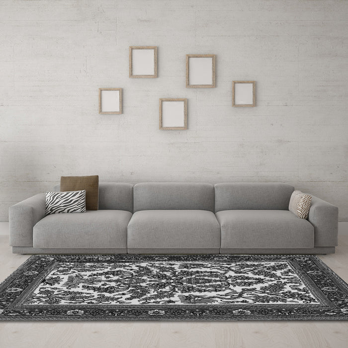 Machine Washable Persian Gray Traditional Rug in a Living Room,, wshtr1714gry