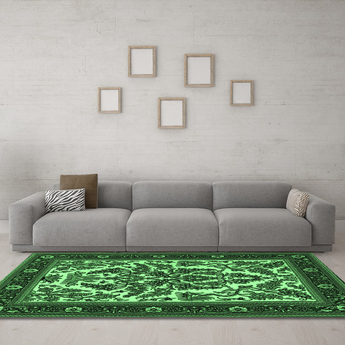 Machine Washable Persian Emerald Green Traditional Area Rugs in a Living Room,, wshtr1714emgrn