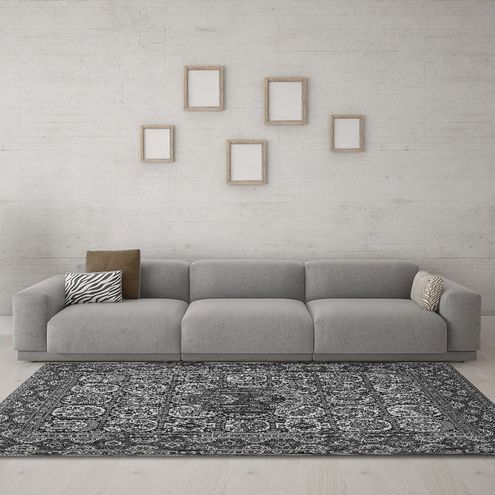 Machine Washable Persian Gray Traditional Rug in a Living Room,, wshtr1720gry
