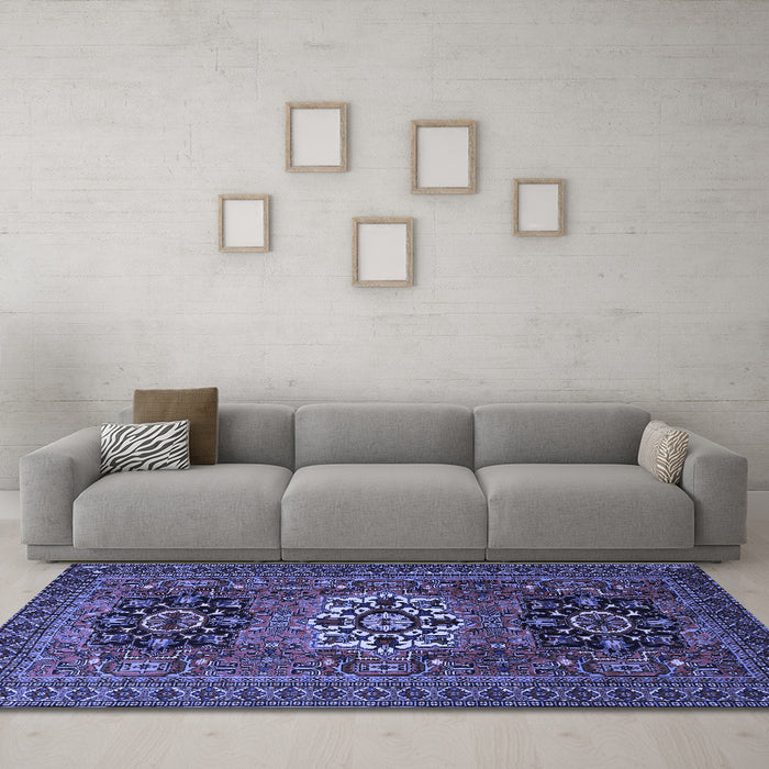 Machine Washable Persian Blue Traditional Rug in a Living Room, wshtr1723blu