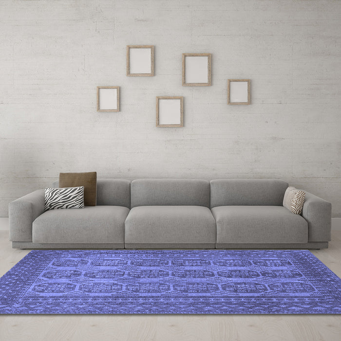 Machine Washable Persian Blue Traditional Rug in a Living Room, wshtr1724blu