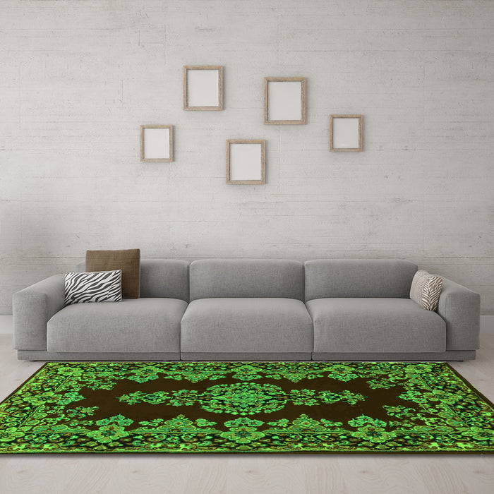 Machine Washable Persian Green Traditional Area Rugs in a Living Room,, wshtr1726grn