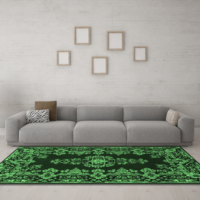 Machine Washable Medallion Emerald Green Traditional Area Rugs in a Living Room,, wshtr1727emgrn