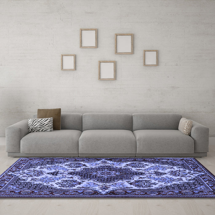 Machine Washable Medallion Blue Traditional Rug in a Living Room, wshtr1729blu