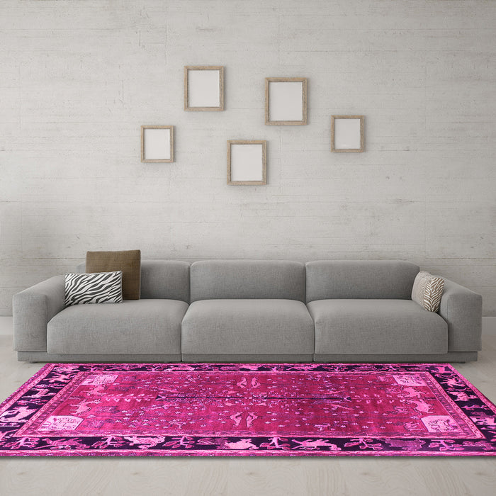 Machine Washable Animal Pink Traditional Rug in a Living Room, wshtr172pnk
