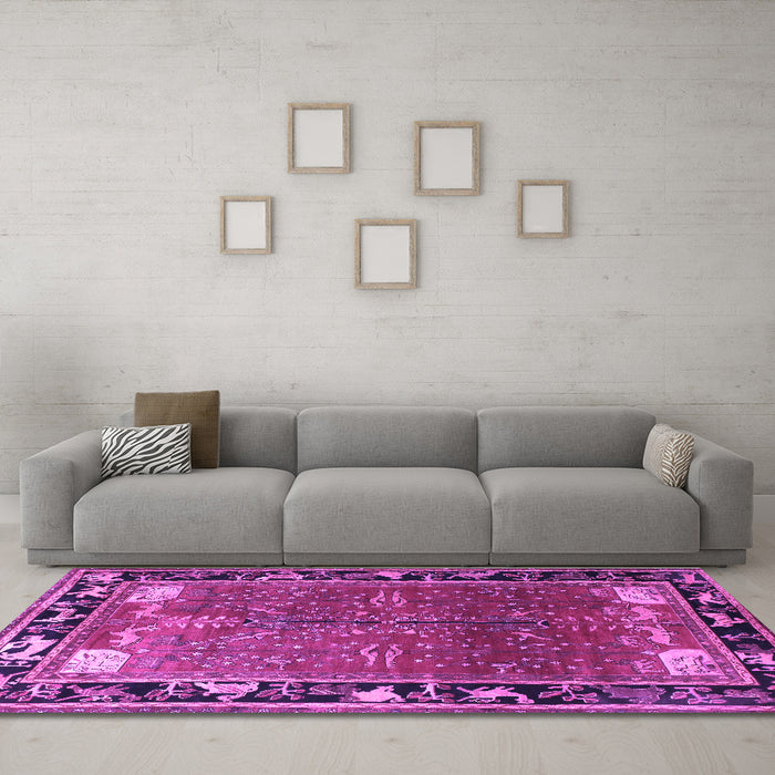 Machine Washable Animal Purple Traditional Area Rugs in a Living Room, wshtr172pur