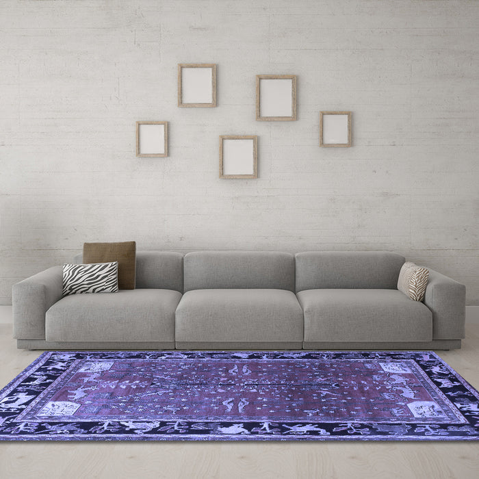 Machine Washable Animal Blue Traditional Rug in a Living Room, wshtr172blu