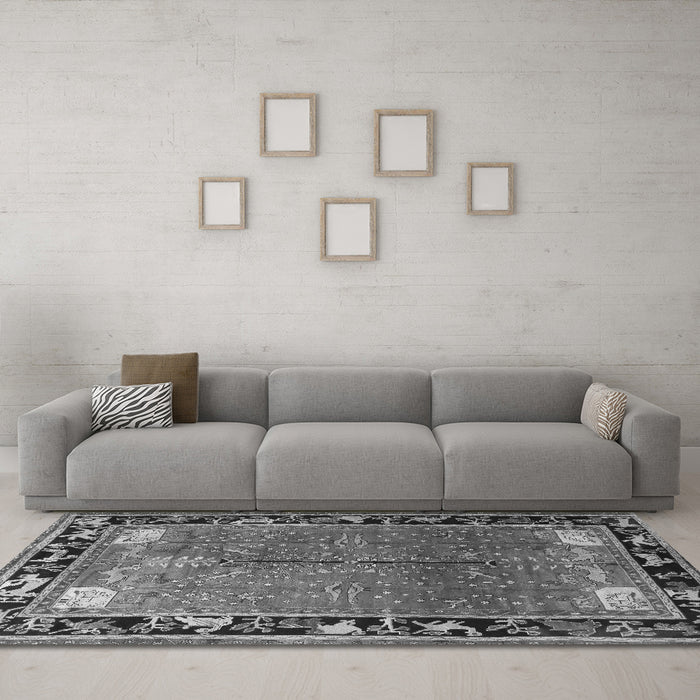 Machine Washable Animal Gray Traditional Rug in a Living Room,, wshtr172gry