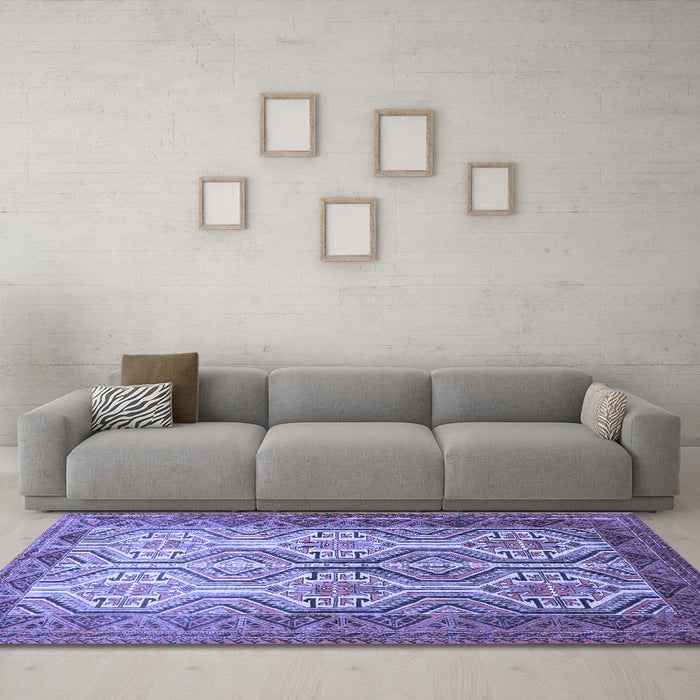 Machine Washable Persian Blue Traditional Rug in a Living Room, wshtr1732blu