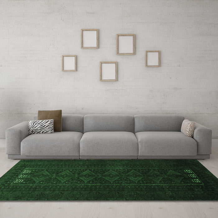 Machine Washable Persian Emerald Green Traditional Area Rugs in a Living Room,, wshtr1734emgrn