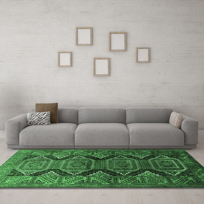 Machine Washable Persian Emerald Green Traditional Area Rugs in a Living Room,, wshtr1736emgrn
