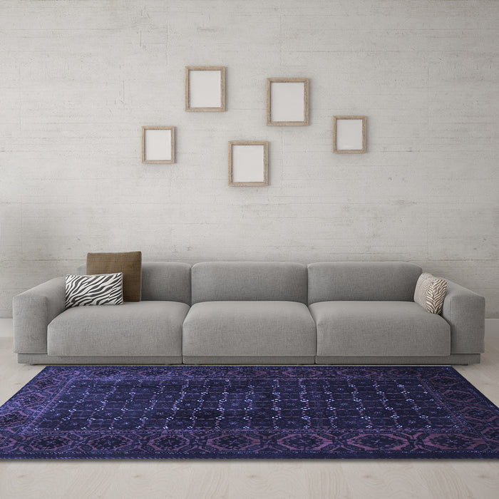 Machine Washable Persian Blue Traditional Rug in a Living Room, wshtr1738blu