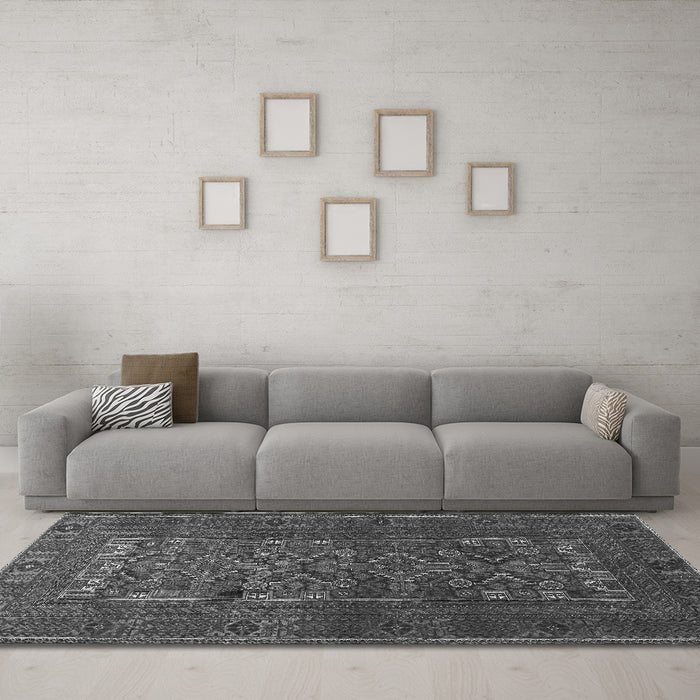 Machine Washable Persian Gray Traditional Rug in a Living Room,, wshtr1739gry