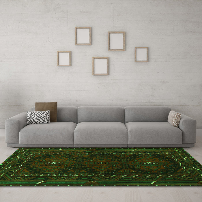 Machine Washable Persian Green Traditional Area Rugs in a Living Room,, wshtr1743grn