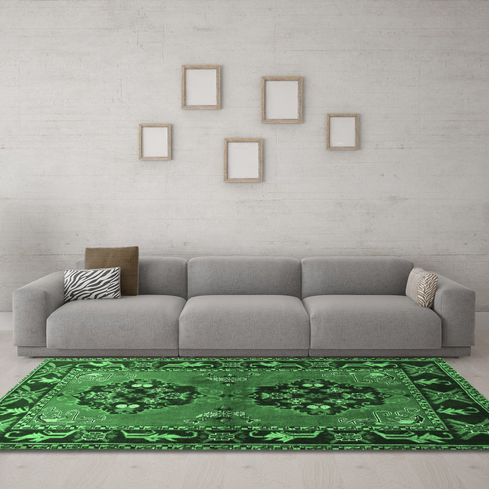 Machine Washable Persian Emerald Green Traditional Area Rugs in a Living Room,, wshtr1744emgrn