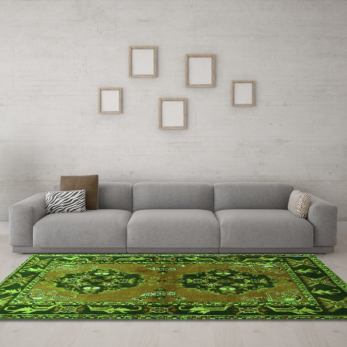 Machine Washable Persian Green Traditional Area Rugs in a Living Room,, wshtr1744grn
