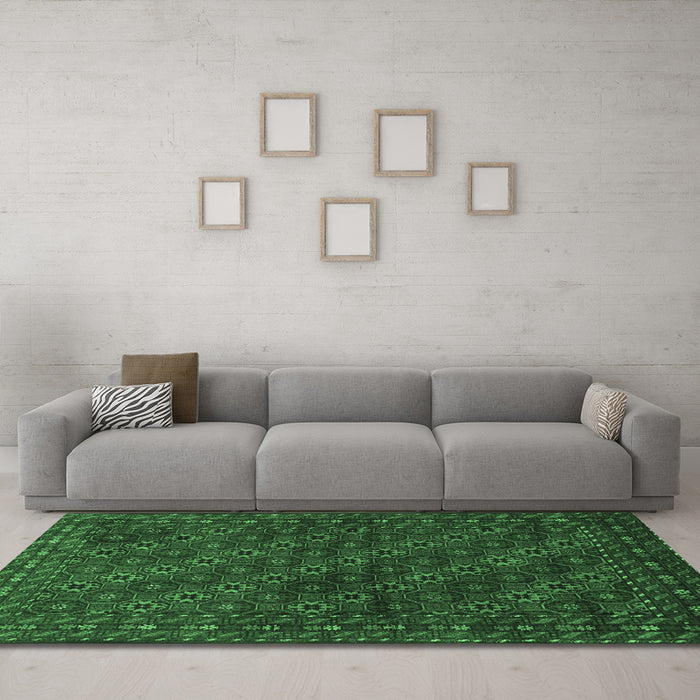 Machine Washable Persian Emerald Green Traditional Area Rugs in a Living Room,, wshtr1746emgrn
