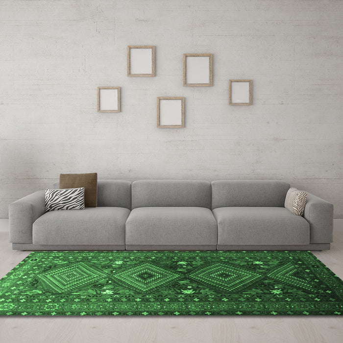 Machine Washable Persian Emerald Green Traditional Area Rugs in a Living Room,, wshtr1747emgrn