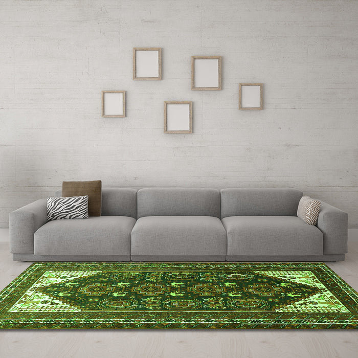 Machine Washable Persian Green Traditional Area Rugs in a Living Room,, wshtr1748grn
