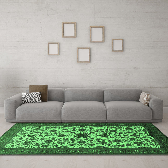 Machine Washable Persian Emerald Green Traditional Area Rugs in a Living Room,, wshtr1749emgrn