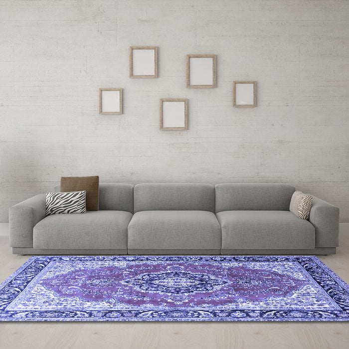 Machine Washable Medallion Blue Traditional Rug in a Living Room, wshtr174blu