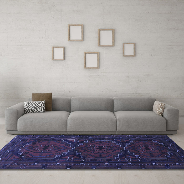 Machine Washable Persian Blue Traditional Rug in a Living Room, wshtr1750blu