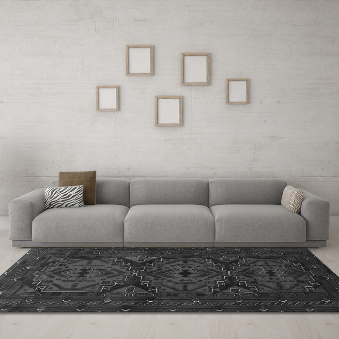 Machine Washable Persian Gray Traditional Rug in a Living Room,, wshtr1750gry