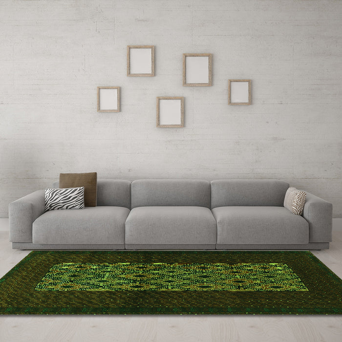 Machine Washable Persian Green Traditional Area Rugs in a Living Room,, wshtr1752grn