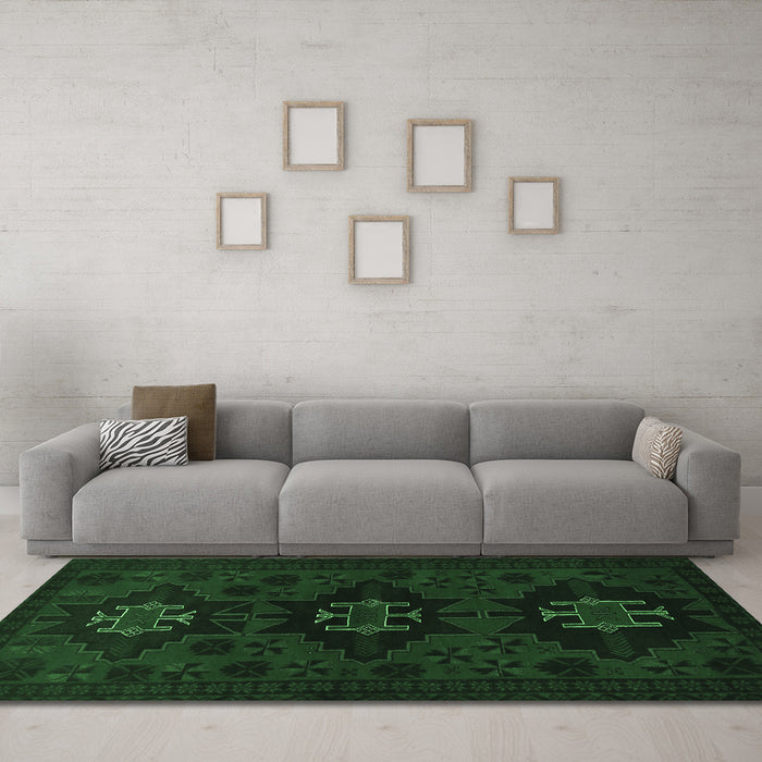 Machine Washable Persian Emerald Green Traditional Area Rugs in a Living Room,, wshtr1753emgrn
