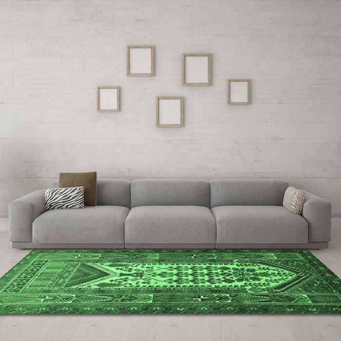 Machine Washable Persian Emerald Green Traditional Area Rugs in a Living Room,, wshtr1756emgrn