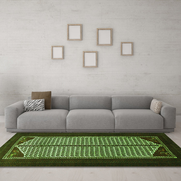 Machine Washable Persian Green Traditional Area Rugs in a Living Room,, wshtr1760grn