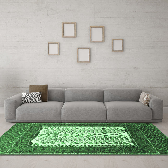 Machine Washable Persian Emerald Green Traditional Area Rugs in a Living Room,, wshtr1761emgrn