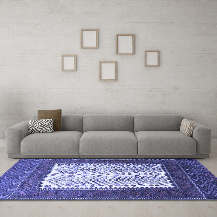Machine Washable Persian Blue Traditional Rug in a Living Room, wshtr1761blu