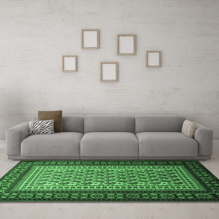 Machine Washable Persian Emerald Green Traditional Area Rugs in a Living Room,, wshtr1766emgrn