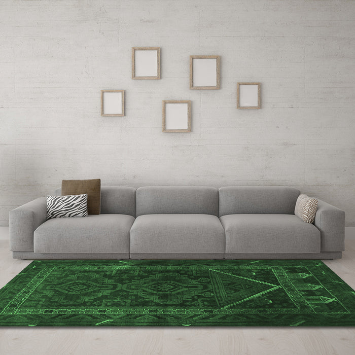Machine Washable Persian Emerald Green Traditional Area Rugs in a Living Room,, wshtr1768emgrn