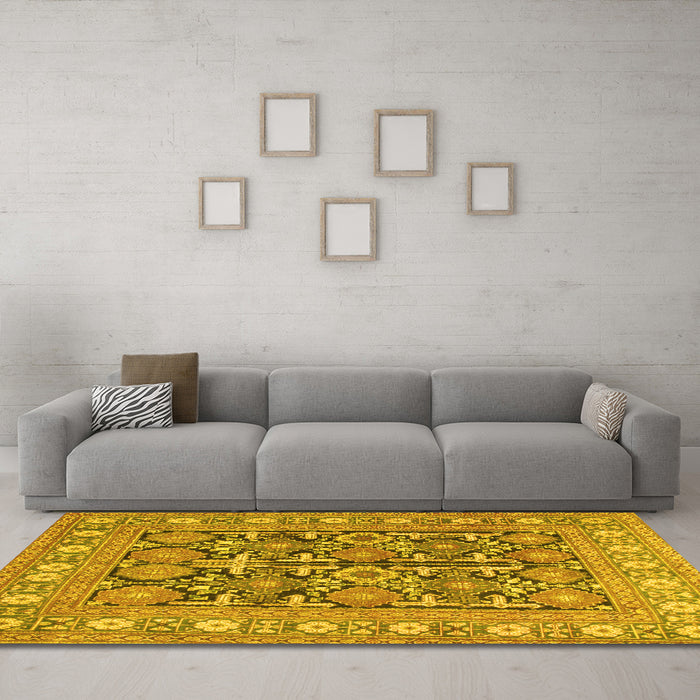 Machine Washable Persian Yellow Traditional Rug in a Living Room, wshtr176yw