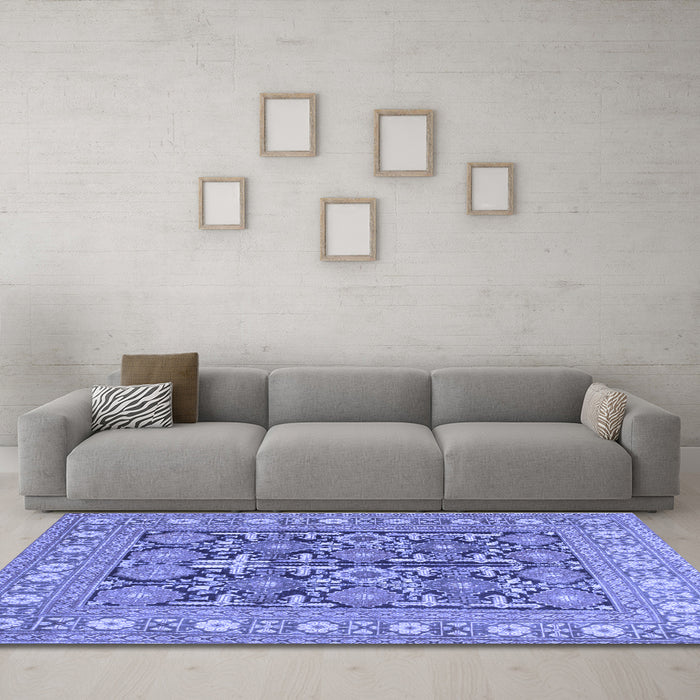 Machine Washable Persian Blue Traditional Rug in a Living Room, wshtr176blu