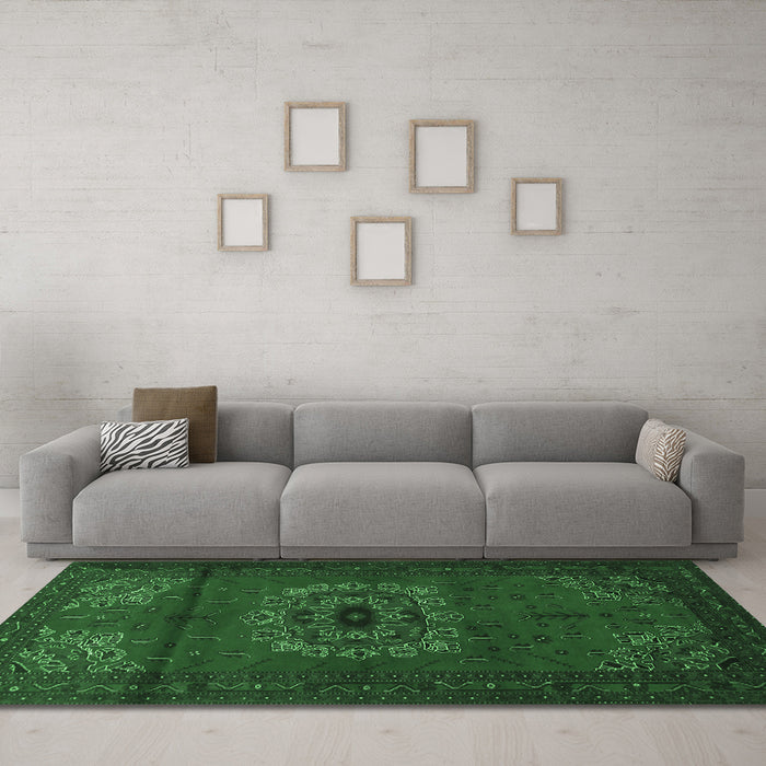 Machine Washable Medallion Emerald Green Traditional Area Rugs in a Living Room,, wshtr1772emgrn