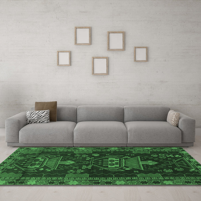 Machine Washable Persian Emerald Green Traditional Area Rugs in a Living Room,, wshtr1773emgrn