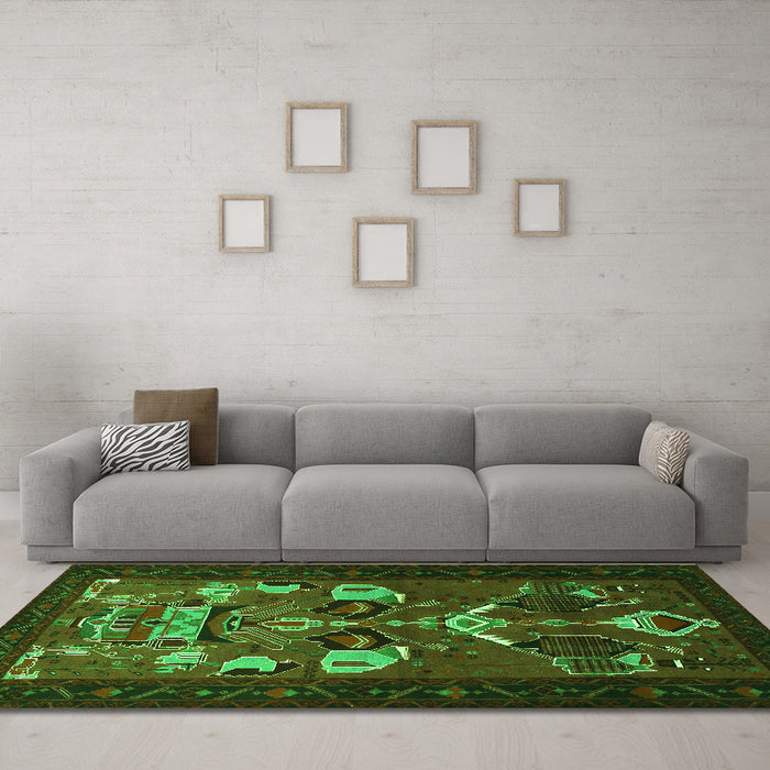 Machine Washable Persian Green Traditional Area Rugs in a Living Room,, wshtr1775grn