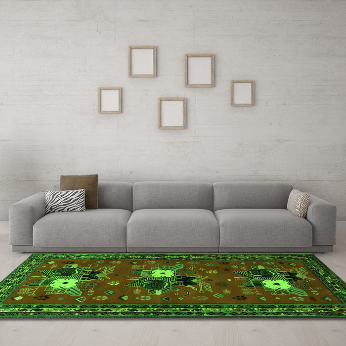 Machine Washable Persian Green Traditional Area Rugs in a Living Room,, wshtr1777grn