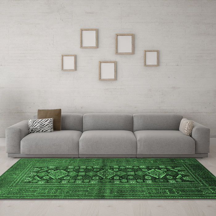 Machine Washable Persian Emerald Green Traditional Area Rugs in a Living Room,, wshtr1778emgrn