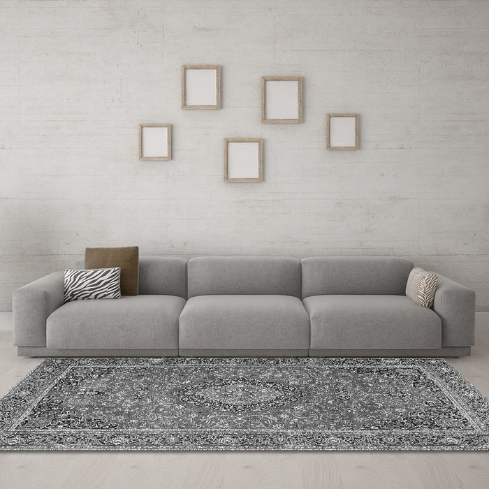 Machine Washable Persian Gray Traditional Rug in a Living Room,, wshtr1779gry