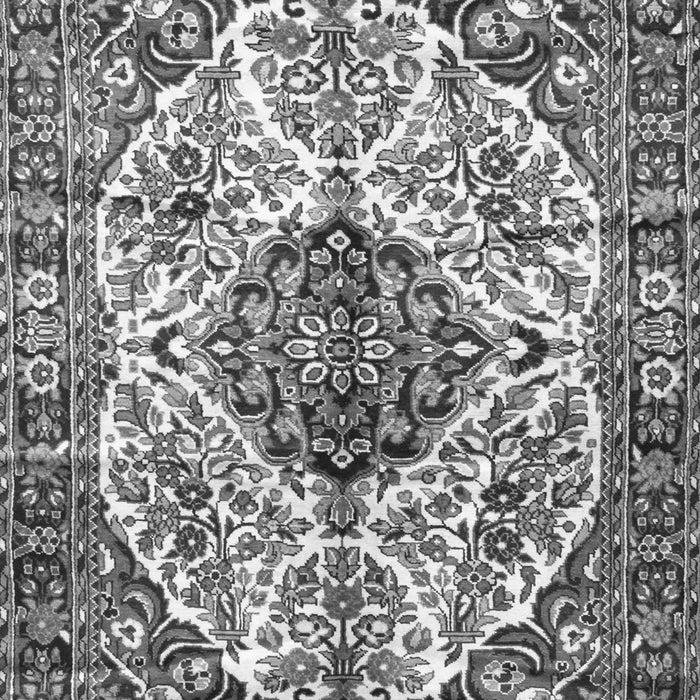 Serging Thickness of Machine Washable Persian Gray Traditional Rug, wshtr177gry