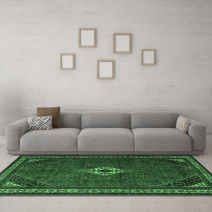 Machine Washable Persian Emerald Green Traditional Area Rugs in a Living Room,, wshtr1780emgrn